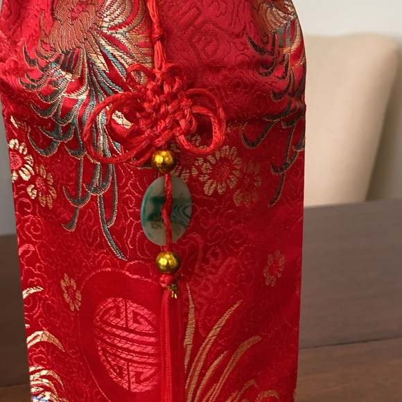 Asian Red Brocade Wine Gift Bag with tassel and covered elastic band (reusable) - Picture 3 of 11